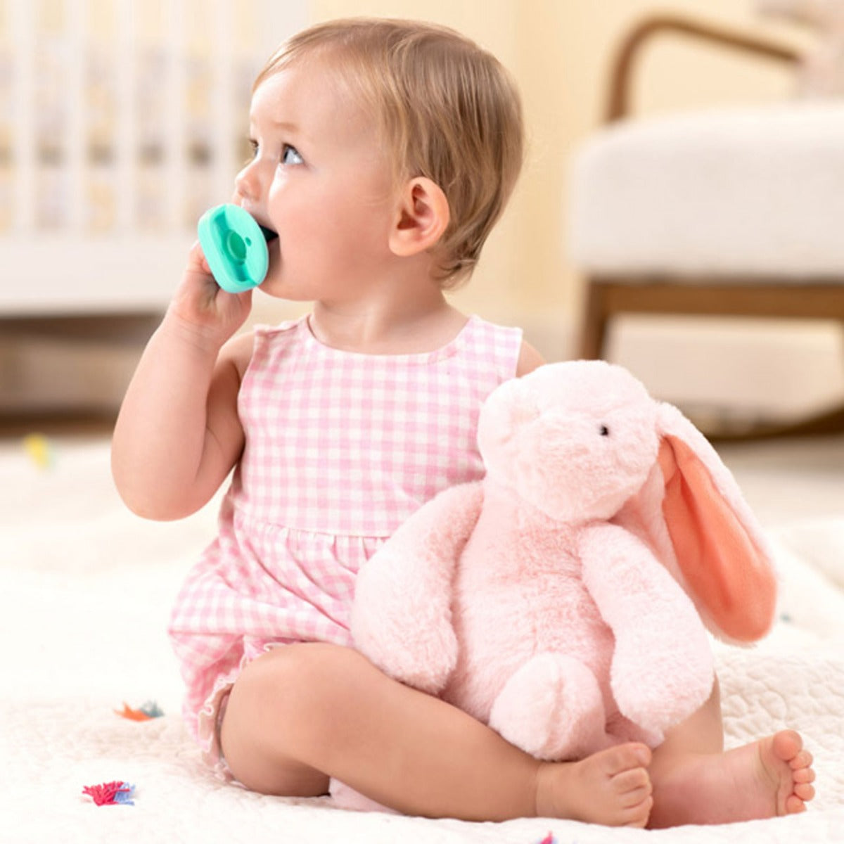Munchkin Sili-Soothe & Teethe™ Silicone Pacifier & Teether, 2pk (2 Colors) - Pupsik Singapore