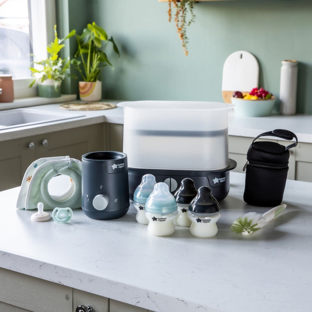 Tommee Tippee Complete Feeding Kit (2 Colors) - Pupsik Singapore