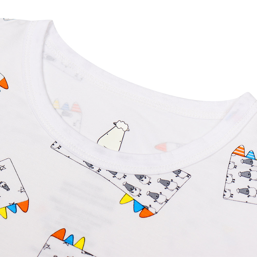 Baa Baa Sheepz Unisex Short Sleeve T-Shirt - Buddy-Me Everywhere Milk (4 Sizes)
