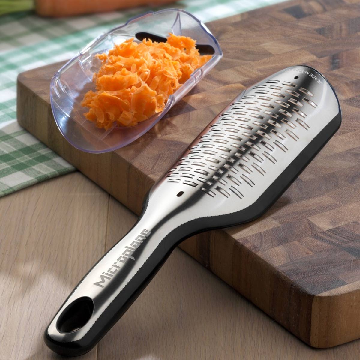 Microplane Elite Ribbon Cheese Grater with Catcher - Black