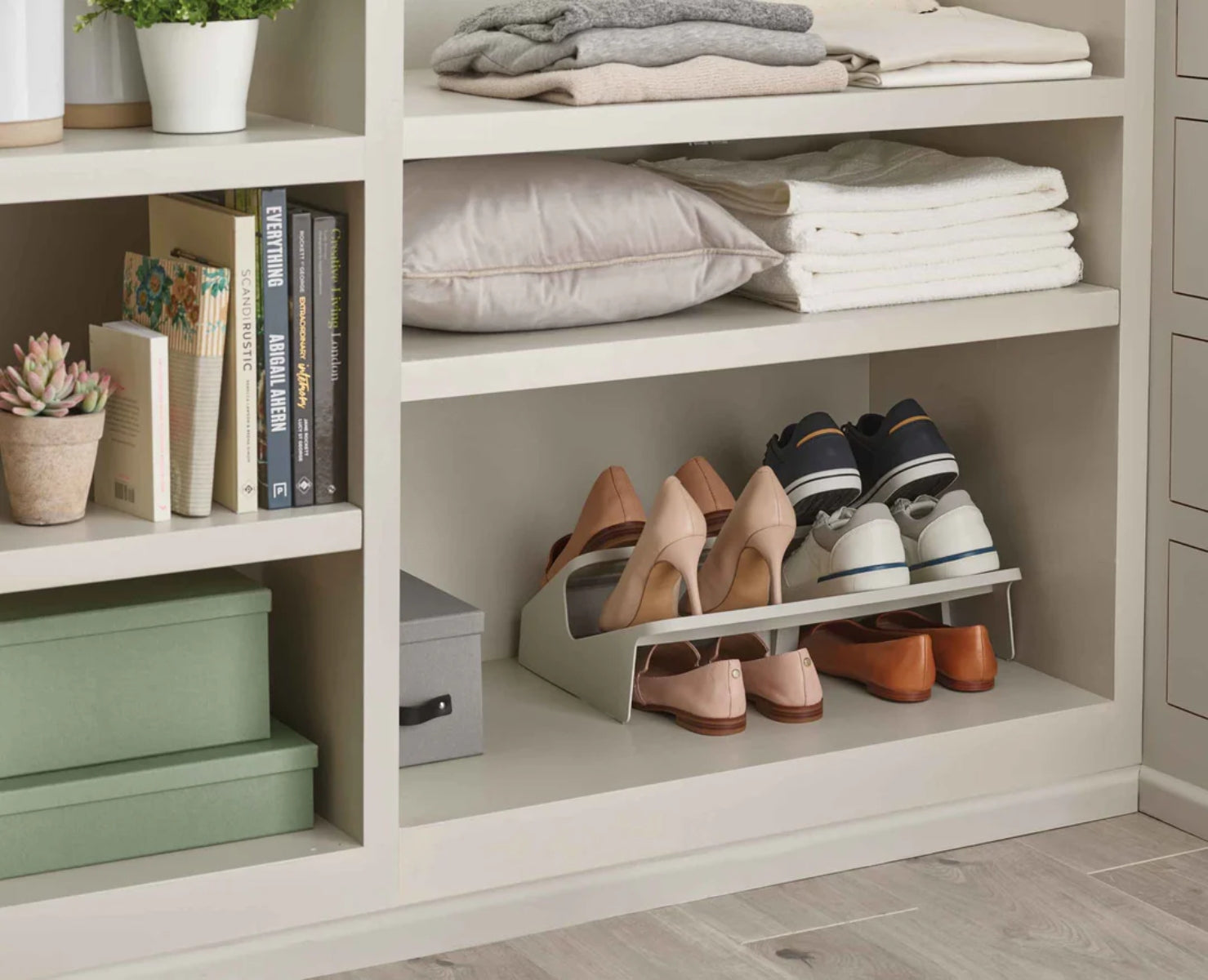 Joseph Joseph Shoe-In Large Shoe Rack - Ecru