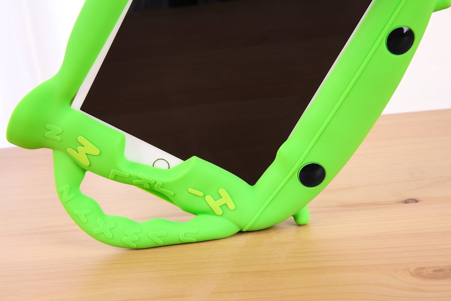 Robot Silicone Bumper Case for Ipad (iPad air/air 2/Pro 9.7 in./iPad Gen 5) (3 Colours) - Pupsik Singapore