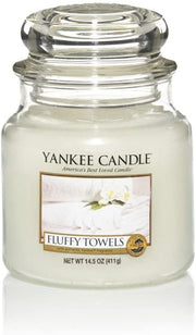 Yankee Candle Medium Jar Candle (14.5oz) - Fluffy Towels