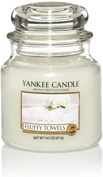 Yankee Candle Medium Jar Candle (14.5oz) - Fluffy Towels