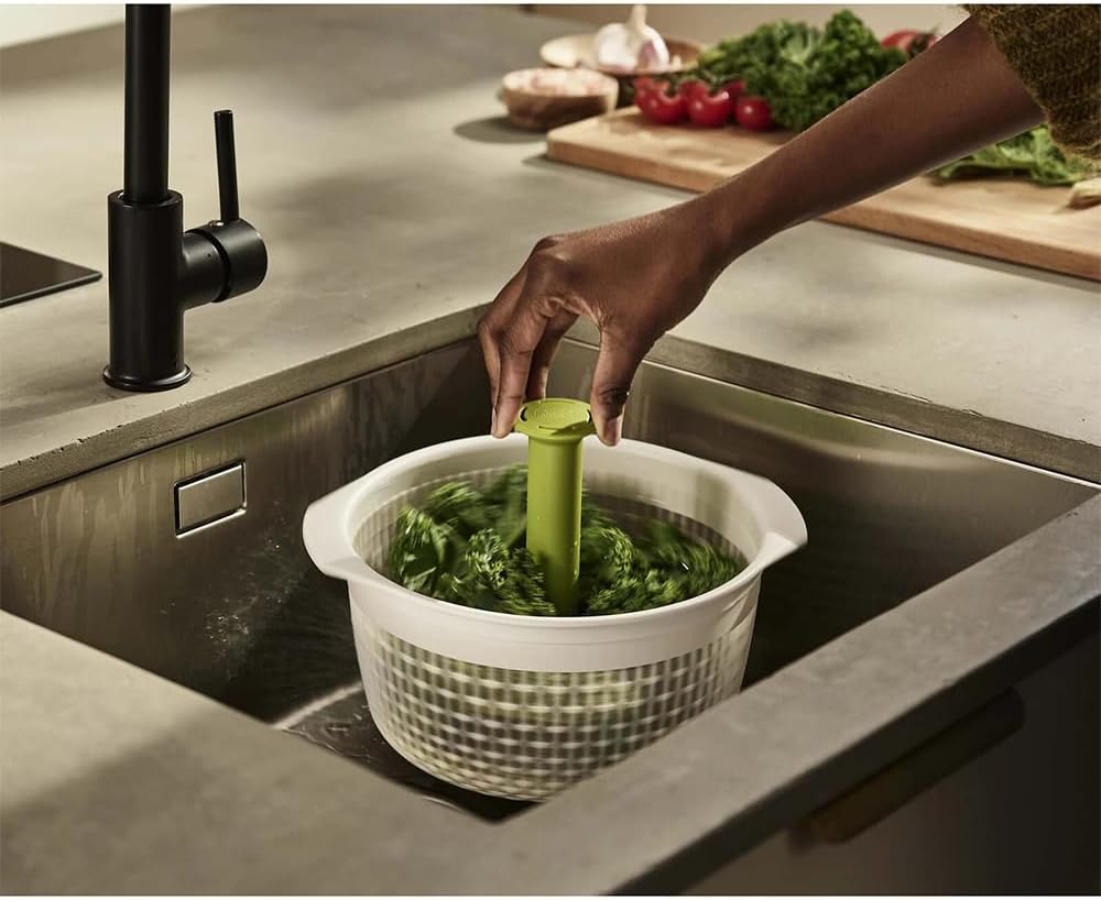 Joseph Joseph Spindola Green In-sink Salad-spinning Colander