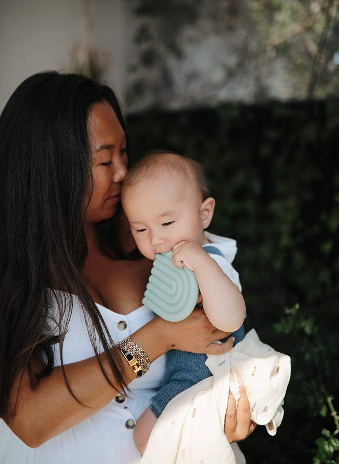 Mushie Silicone Rainbow Teether - Shifting Sand