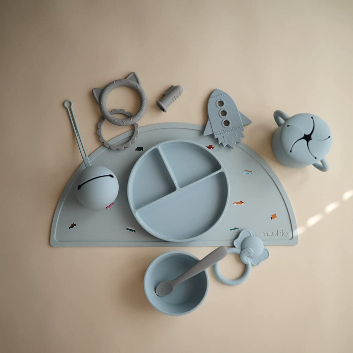 Mushie Silicone Suction Baby Plate (12 Colours) - Pupsik Singapore