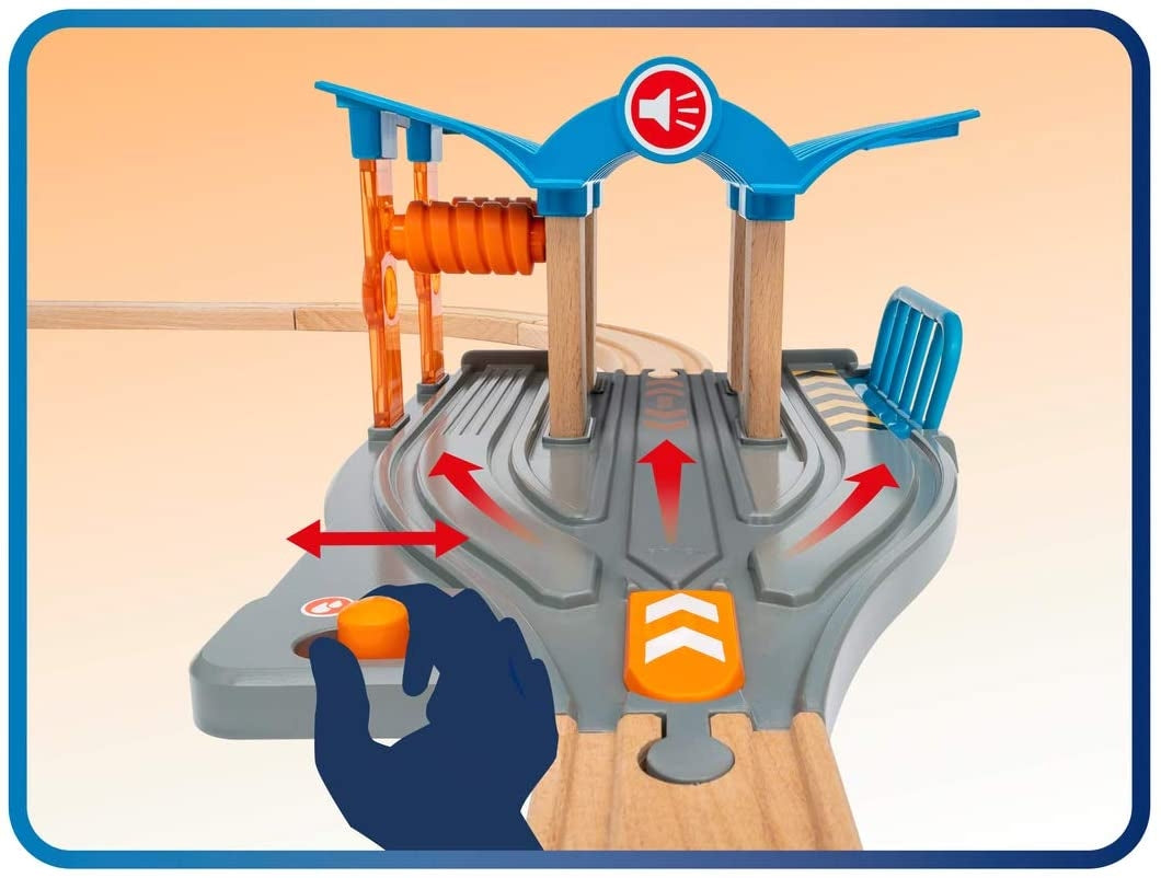 Brio Smart Tech Sound Train Service Station