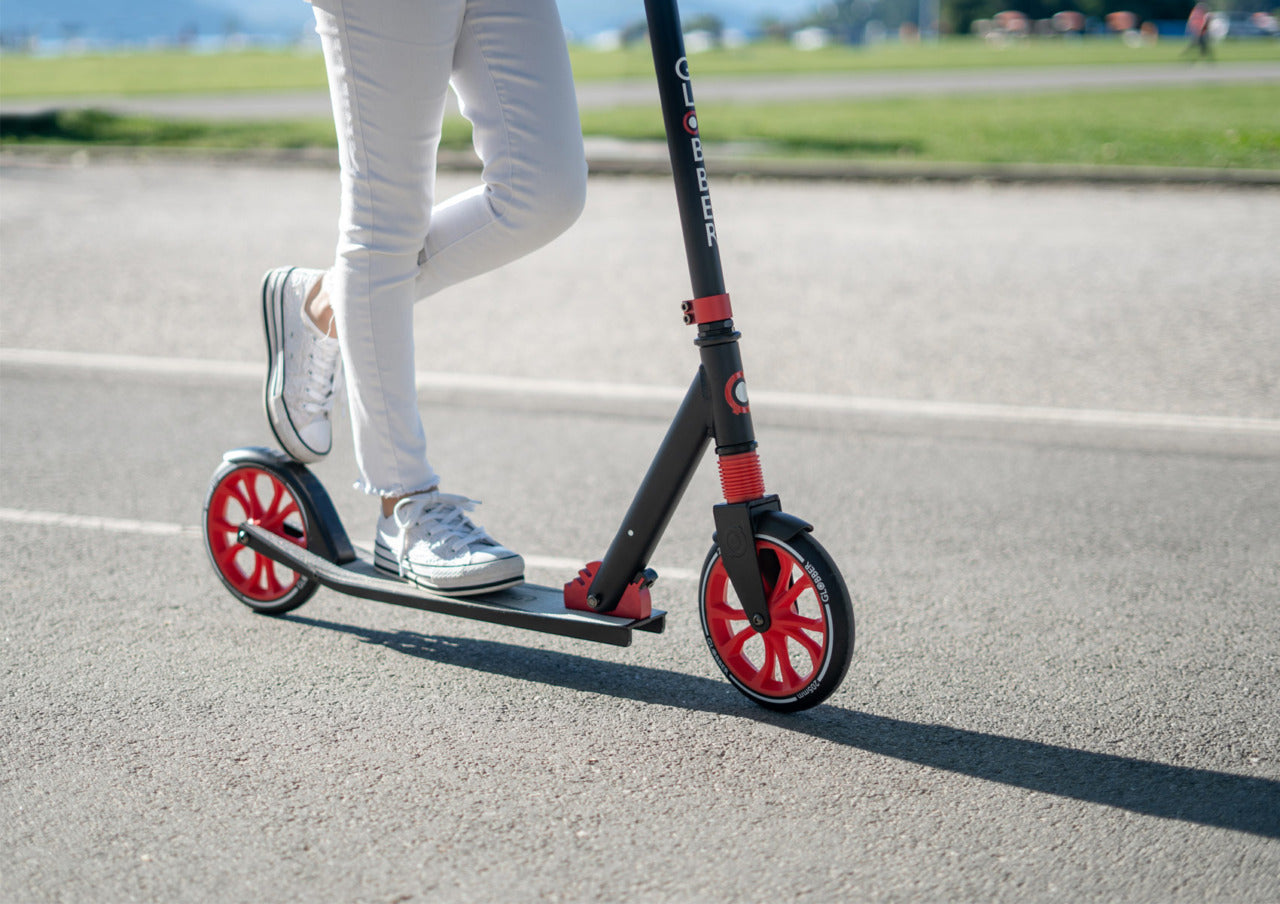 Globber NL 205 2-Wheel Foldable Scooter (8Y+) - Black Grey