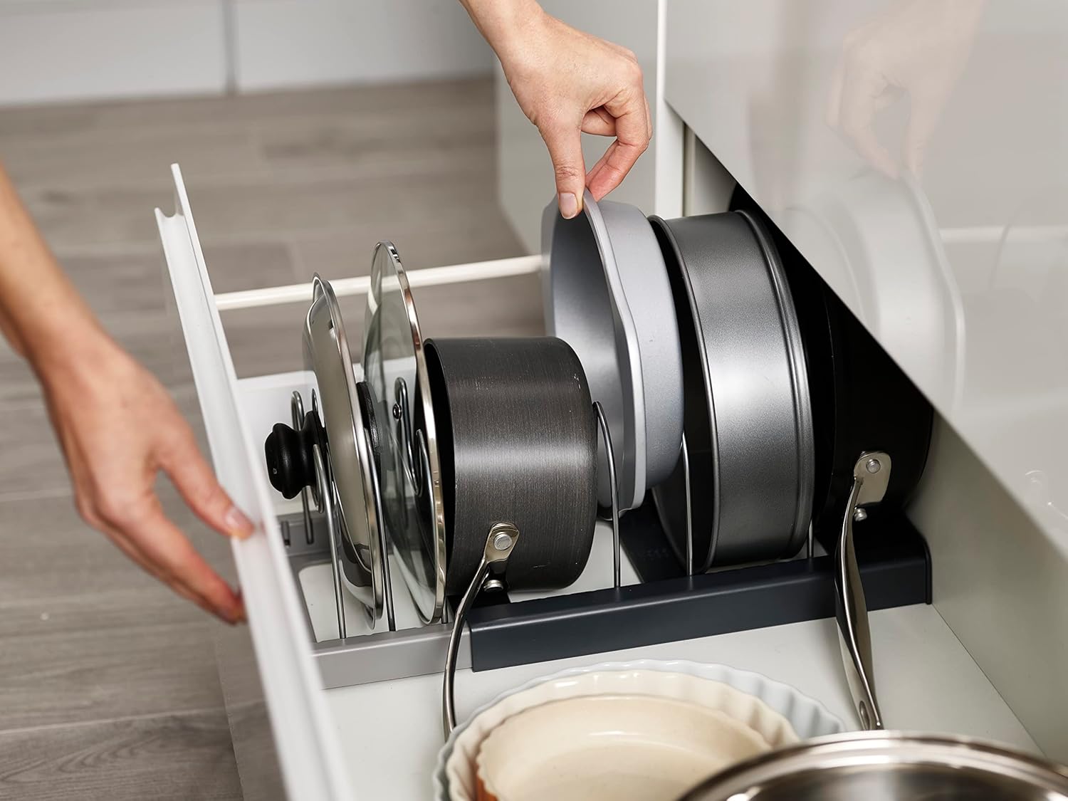 Joseph Joseph DrawerStore Expanding Cookware Organiser - Grey