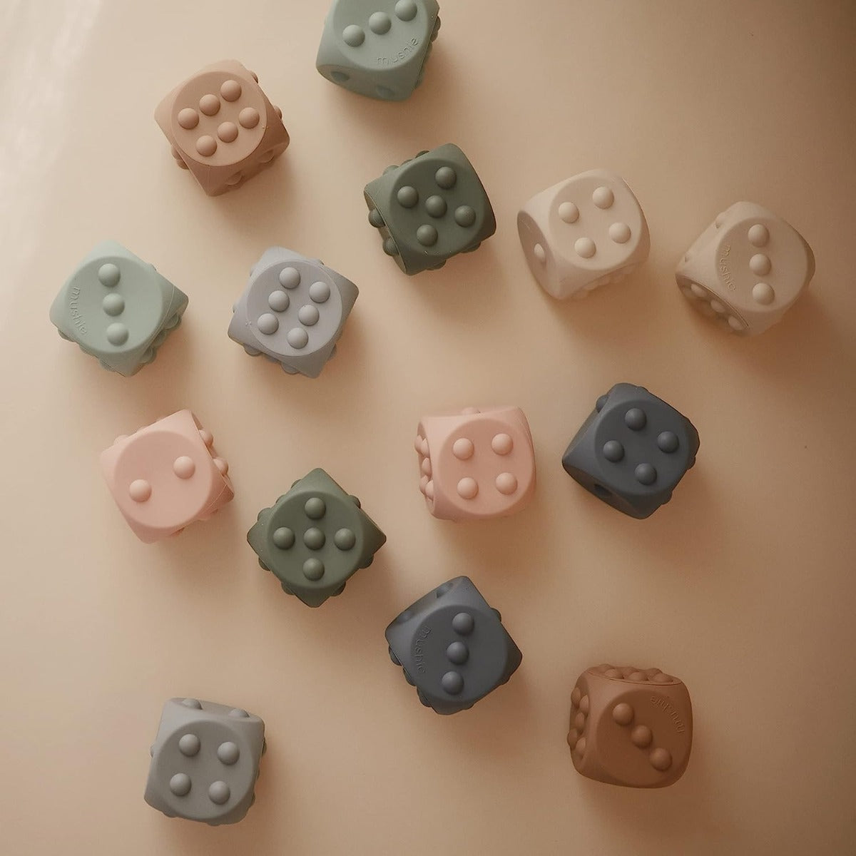 Mushie Dice Press Toy, 2pk (4 colors)