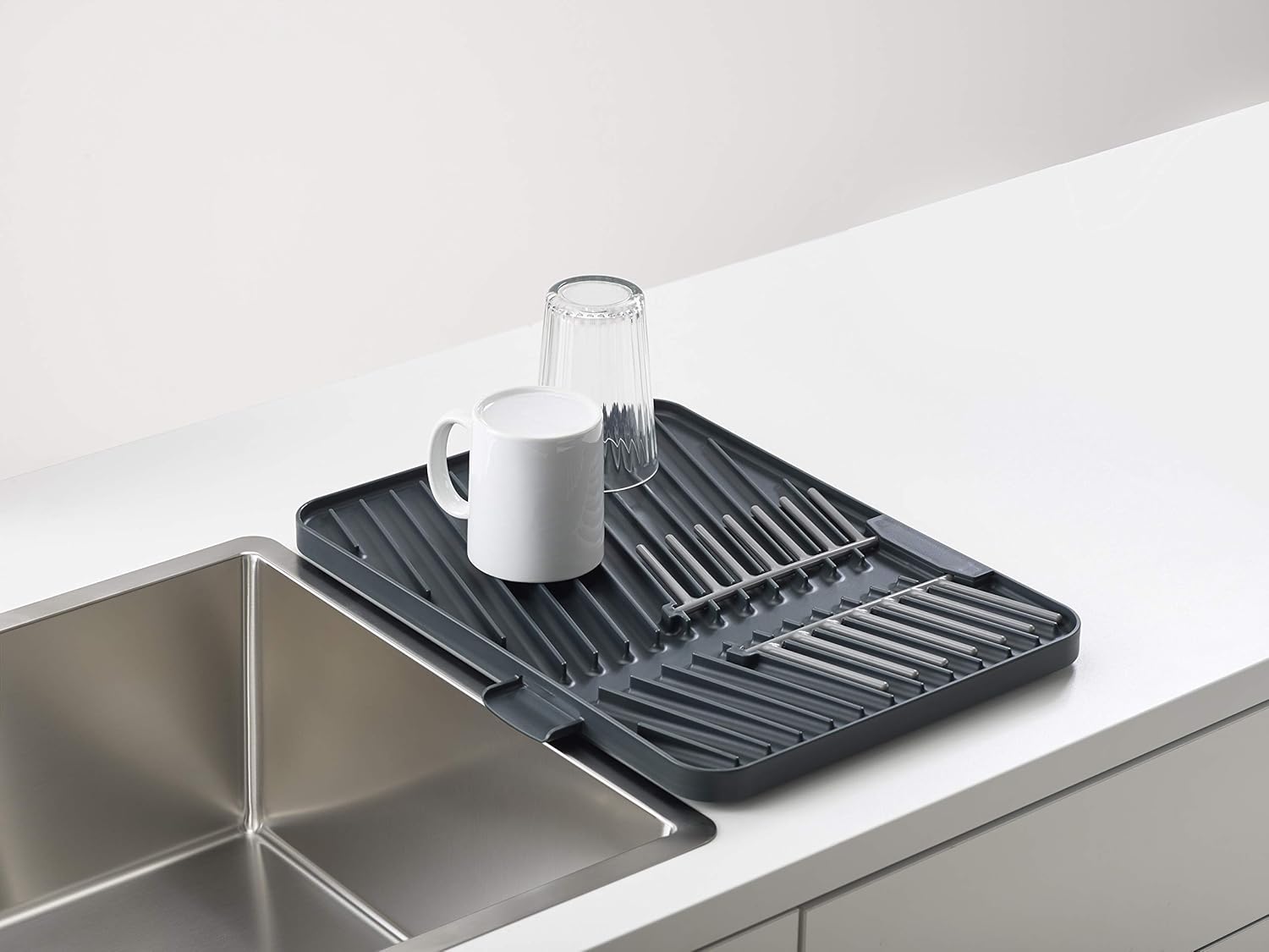 Joseph Joseph Flip-Up Draining Board - Grey