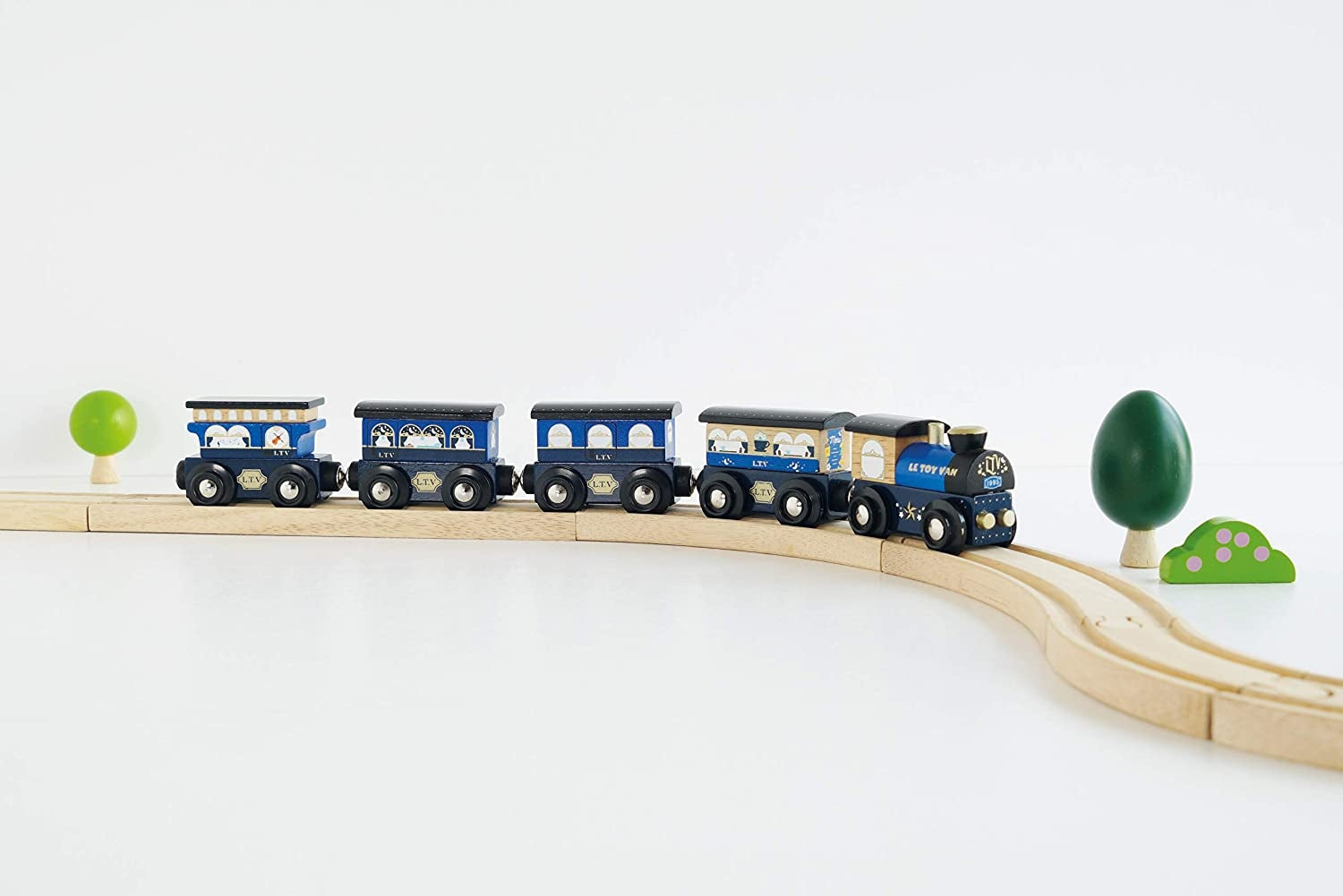 Le Toy Van Train (2 Colours) - Pupsik Singapore