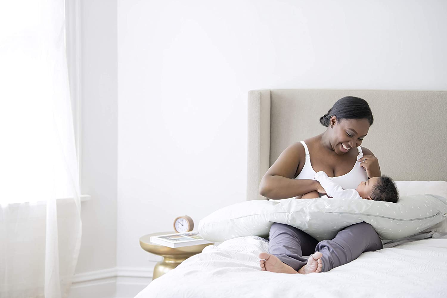 Medela Maternity and Nursing Pillow (170 x 32cm)
