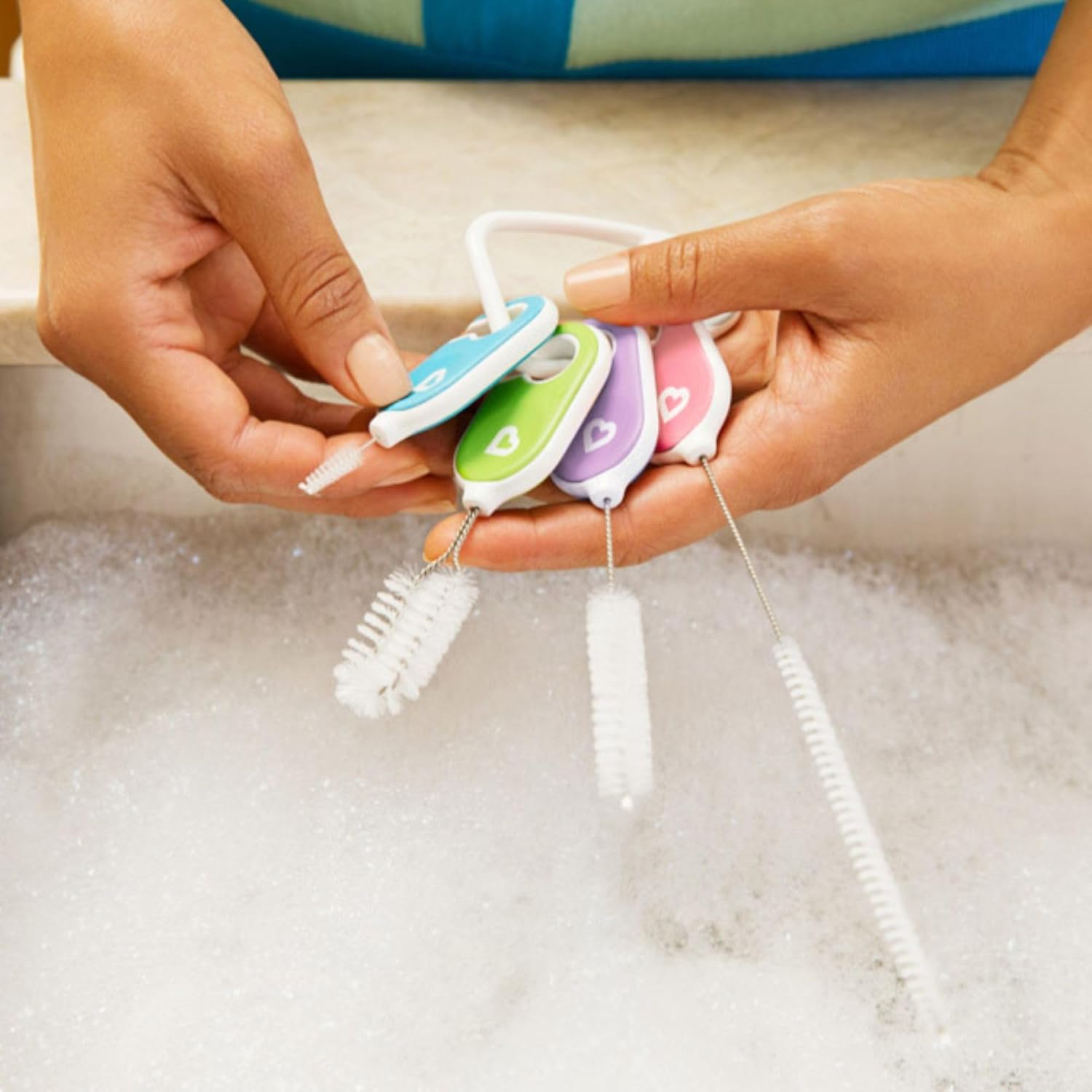 Munchkin Details Bottle & Cup Cleaning Brush Set, 4-in-1