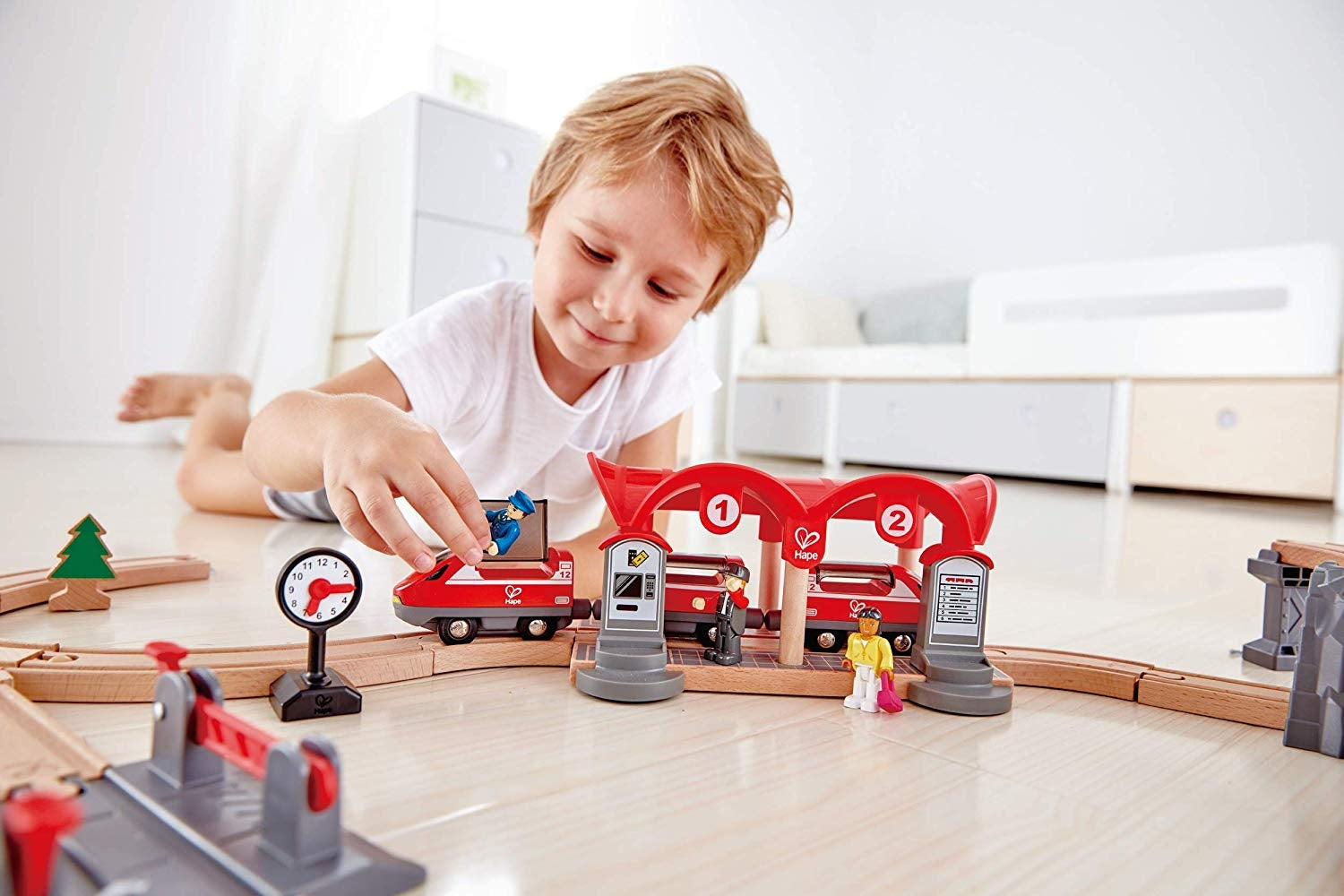 Hape Busy City Rail Set