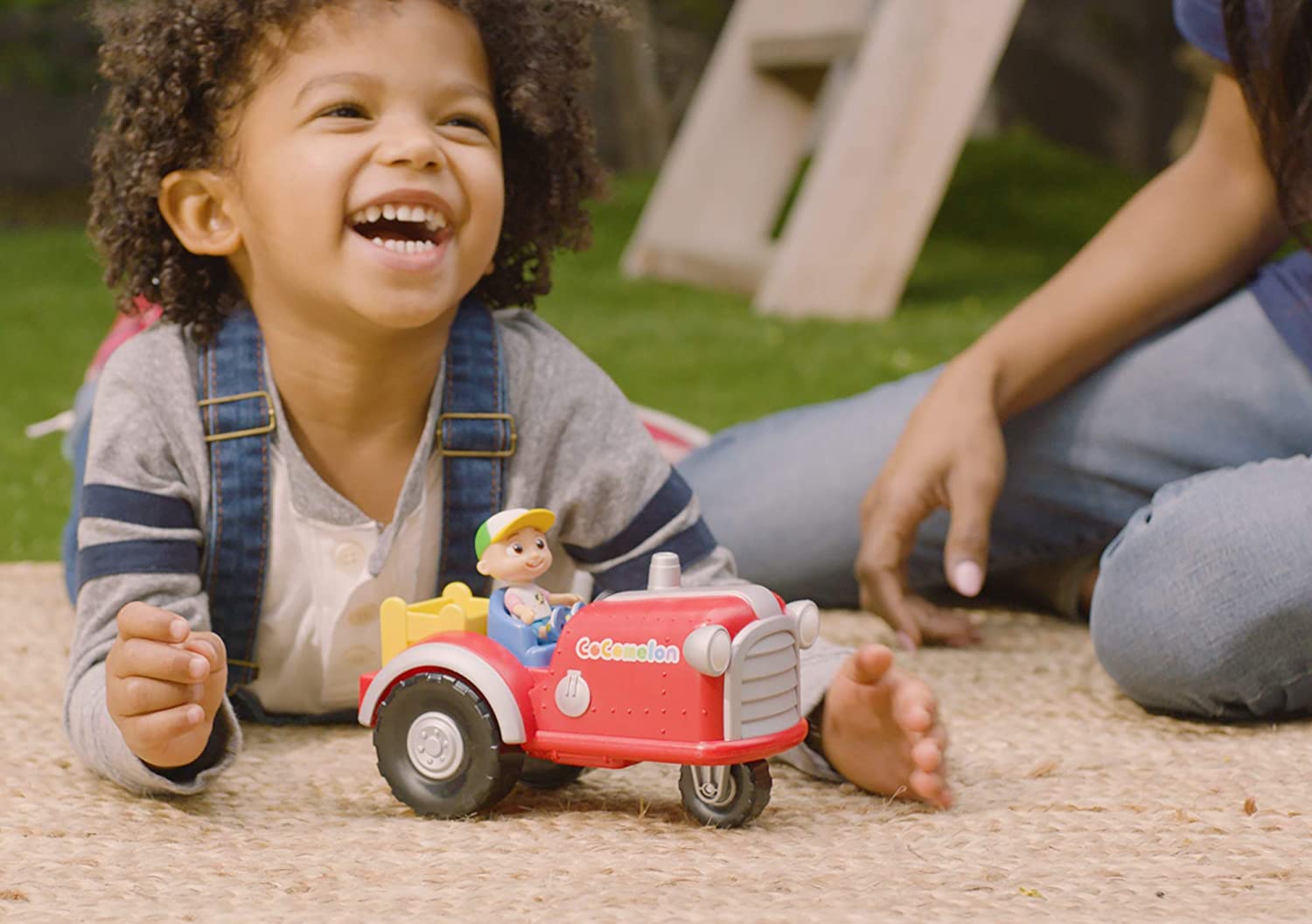 Cocomelon Feature Musical Tractor