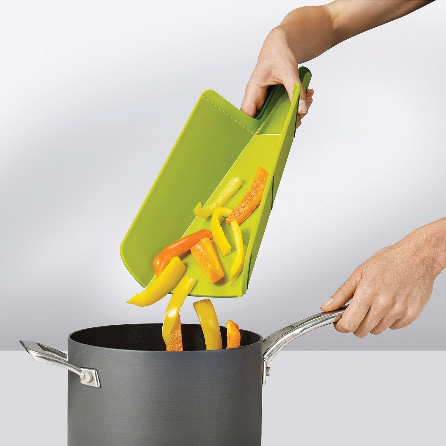Joseph Joseph Chop2Pot Plus Chopping Board - Green