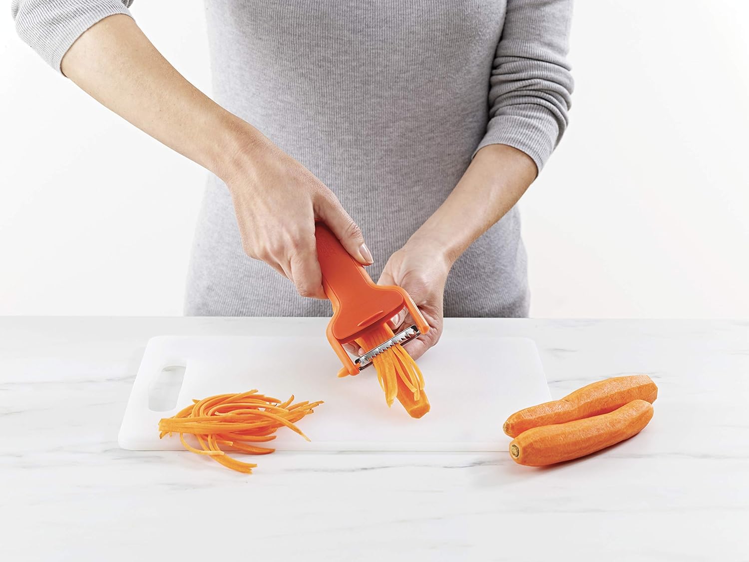 Joseph Joseph Safestore Julienne Peeler - Orange