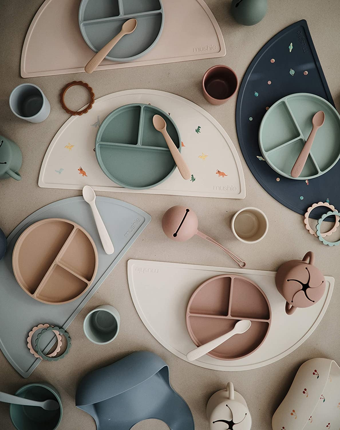 Mushie Silicone Suction Baby Plate (12 Colours) - Pupsik Singapore