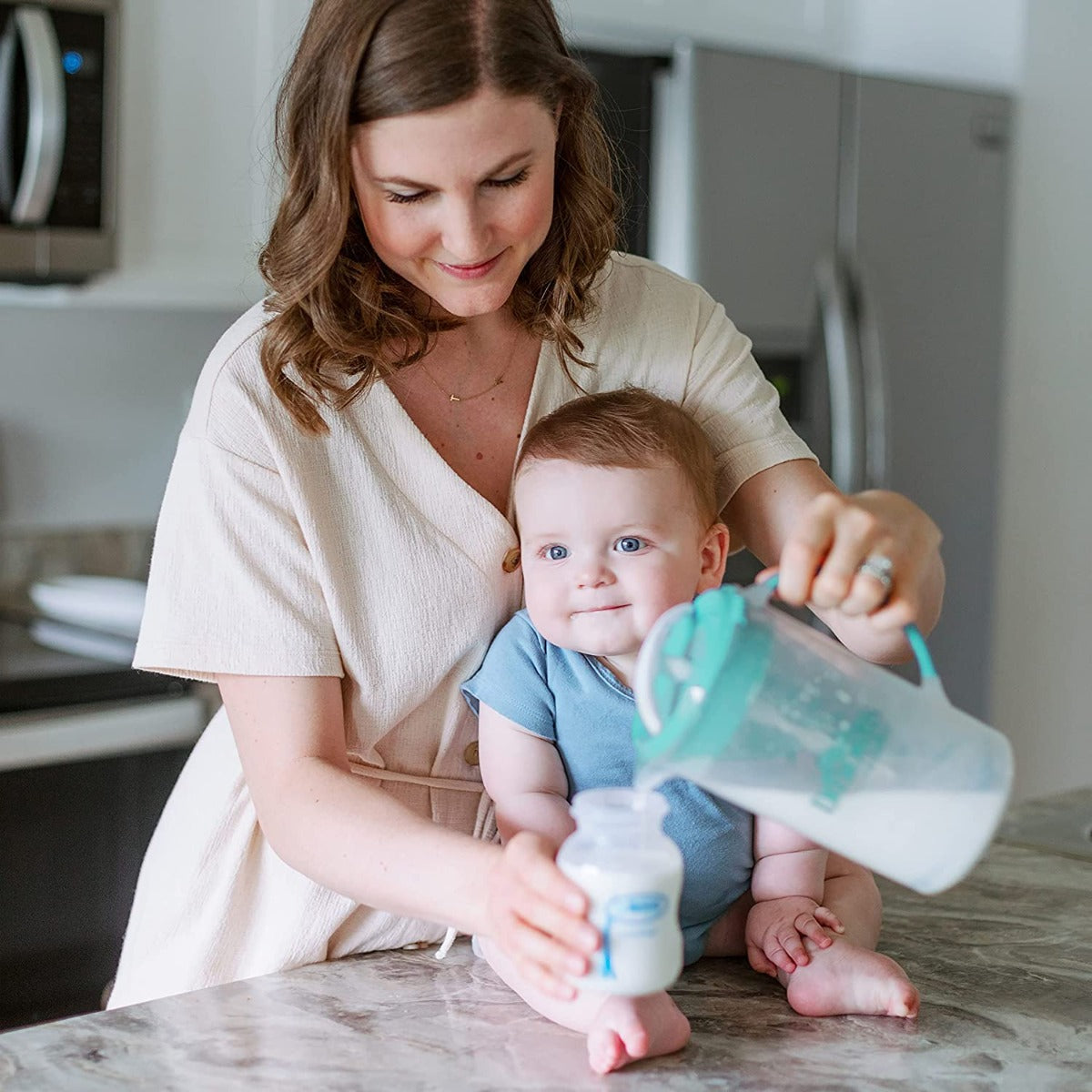 Dr. Brown’s Natural Flow® Formula Mixing Pitcher (5 Colors) - Pupsik Singapore