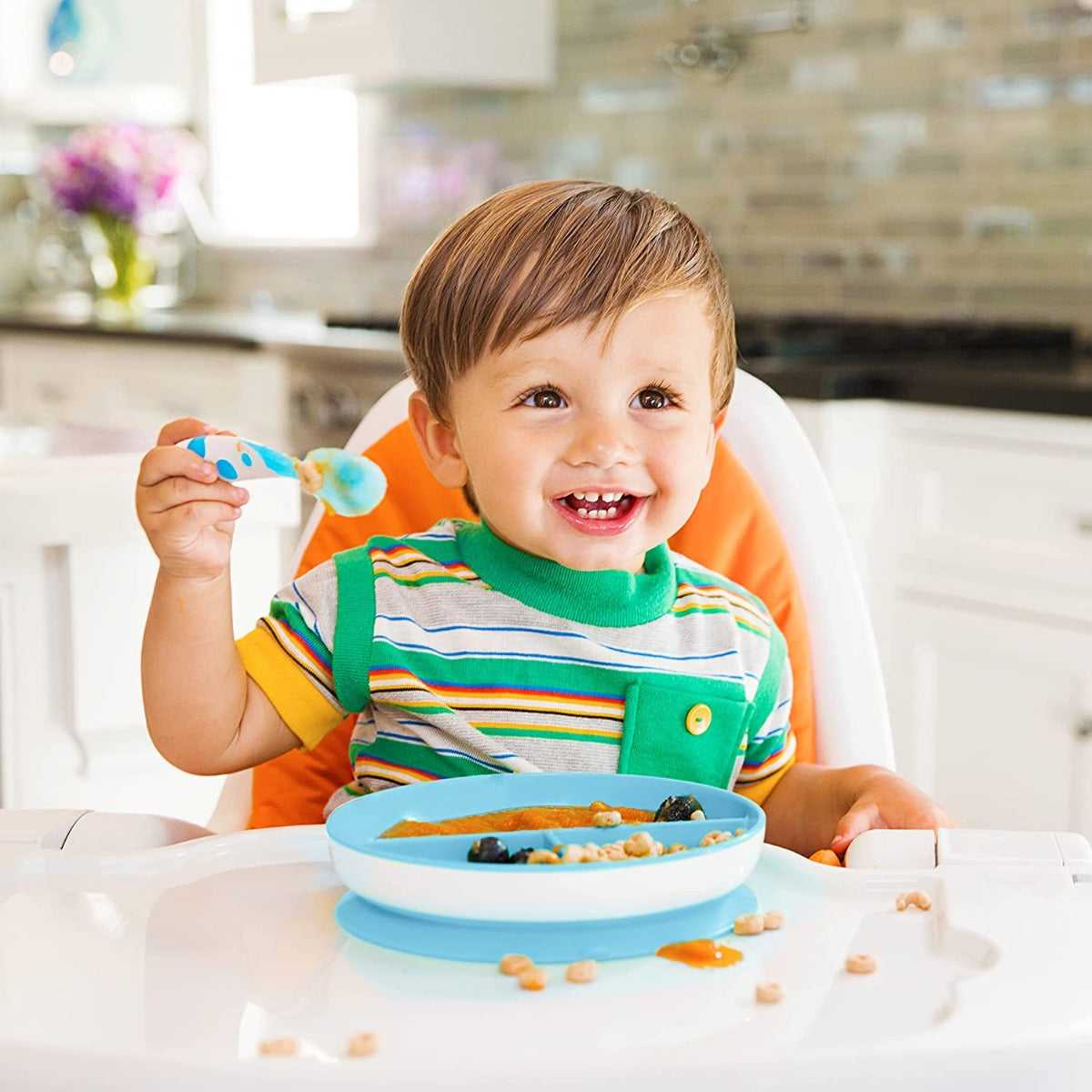 Munchkin Stay Put Suction Baby Plate (4 Colours)