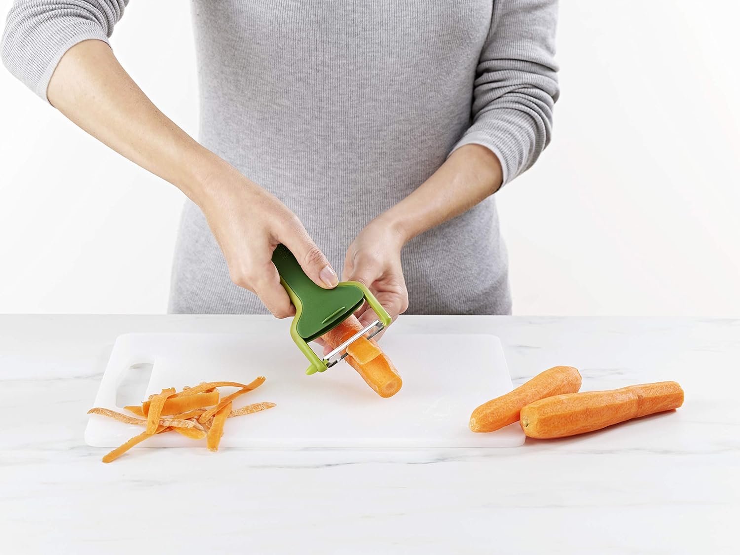 Joseph Joseph Safestore Straight Peeler - Green