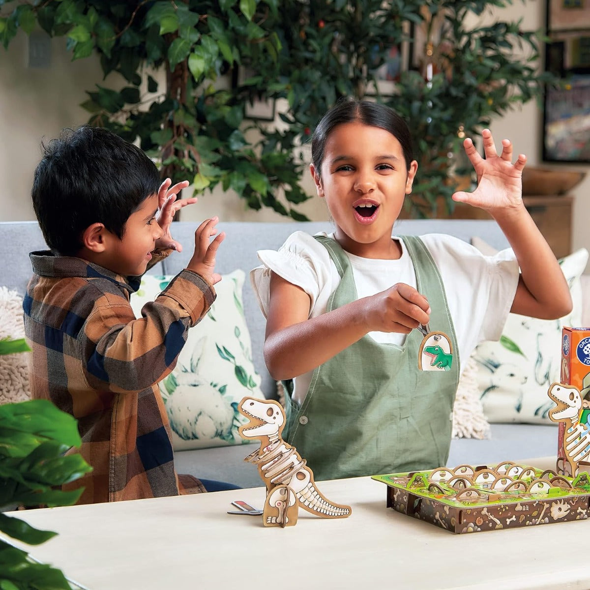 Orchard Toys Dinosaur Dig Game