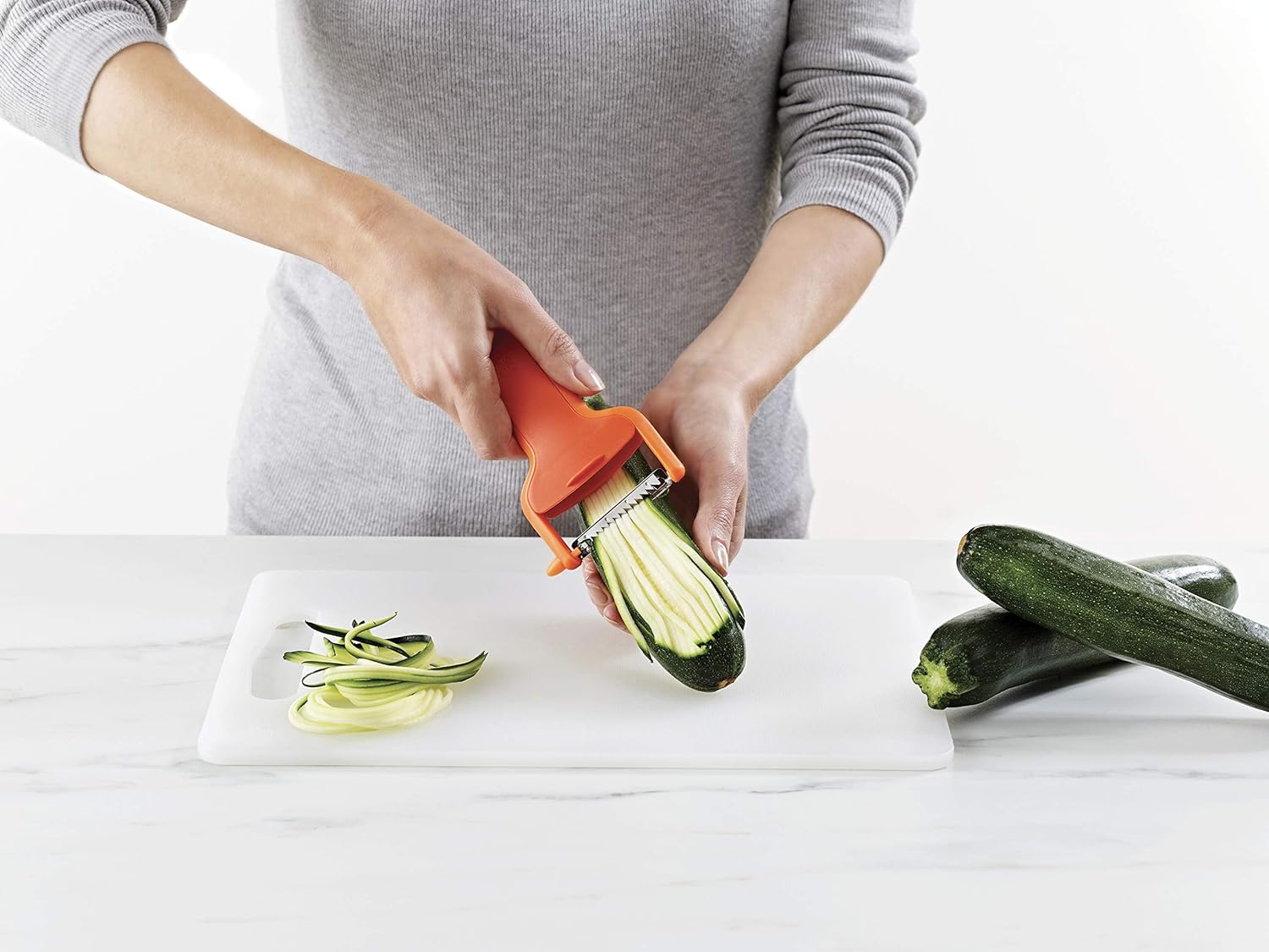Joseph Joseph Safestore Julienne Peeler - Orange