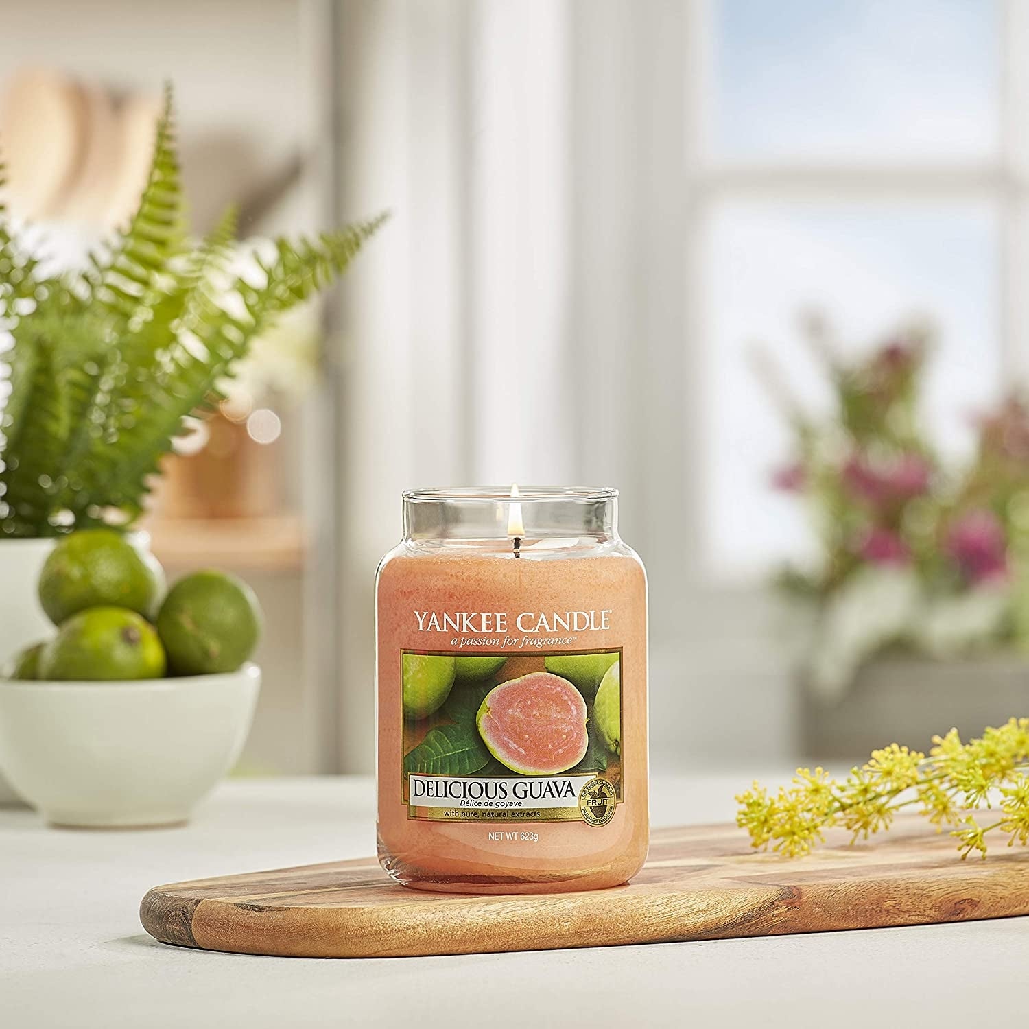 Yankee Candle Large Jar Candle (22oz) - Delicious Guava
