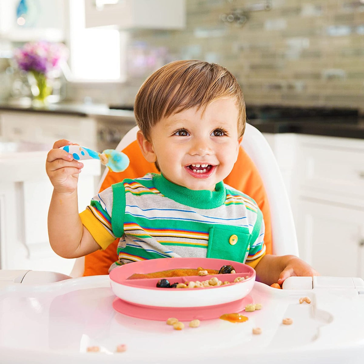 Munchkin Stay Put Suction Baby Plate (4 Colours) - Pupsik Singapore