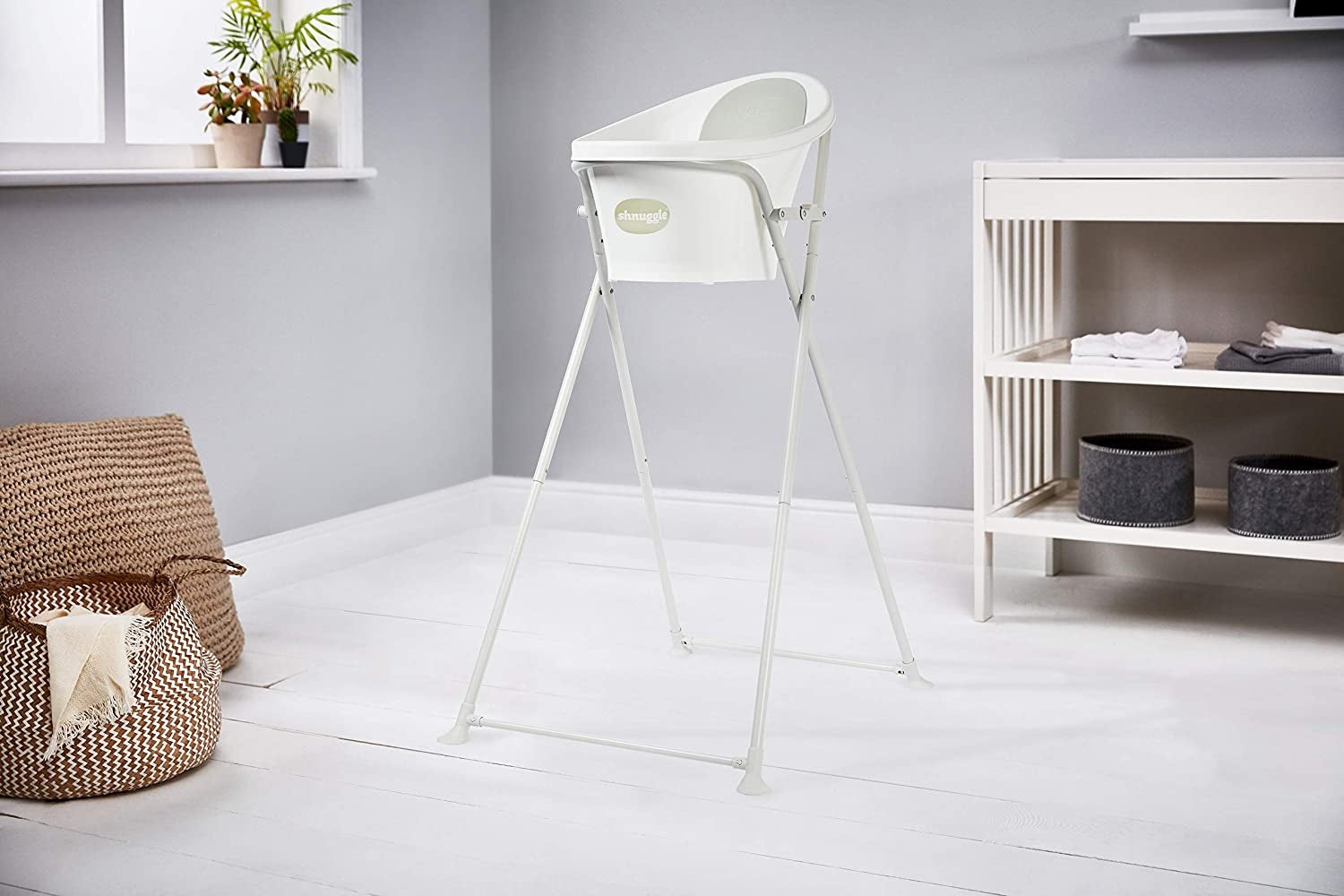 Shnuggle Folding Bath Tub Stand with Strap (NEW)