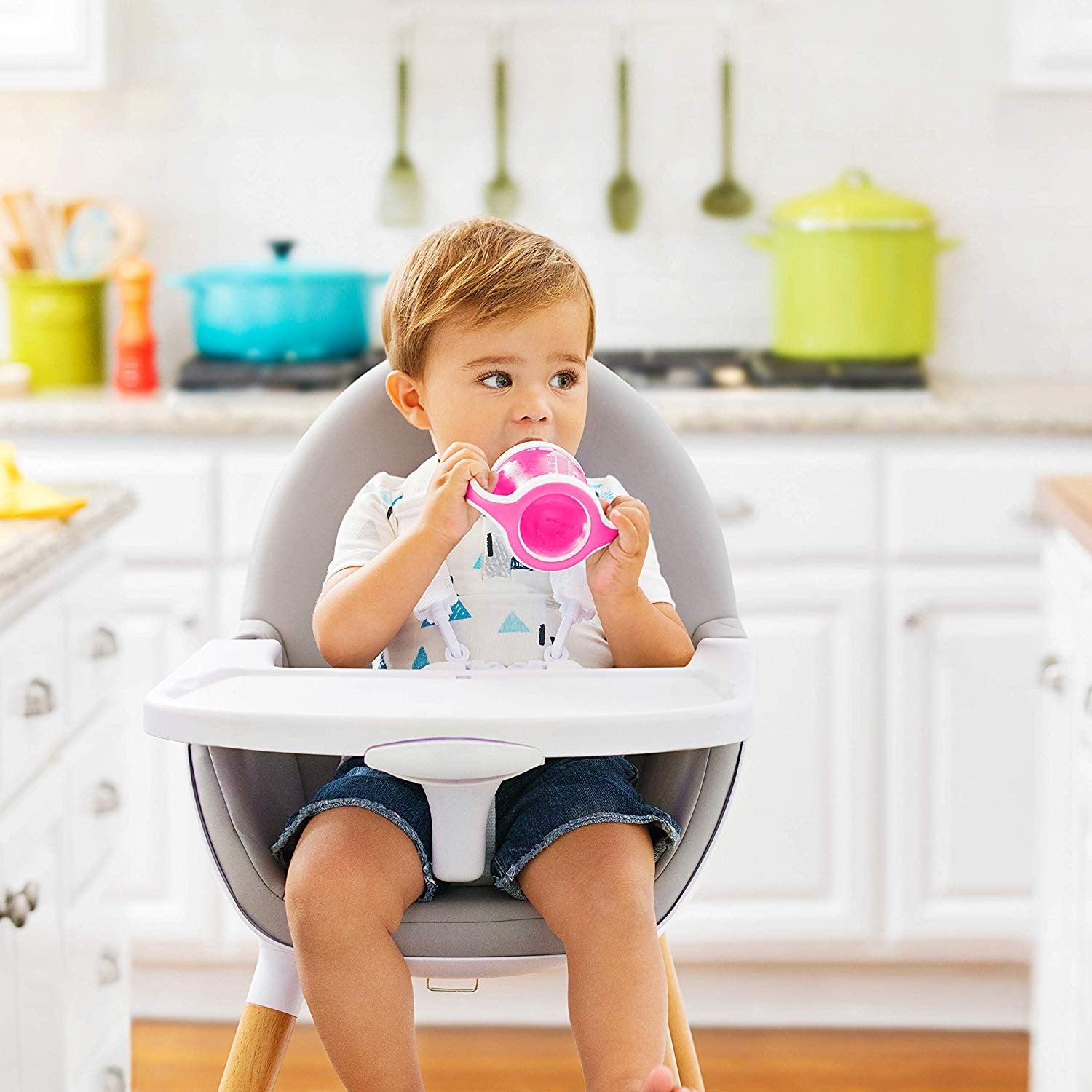 Munchkin Gentle Transition Sippy Cup, 4oz (2 Colours) - Pupsik Singapore