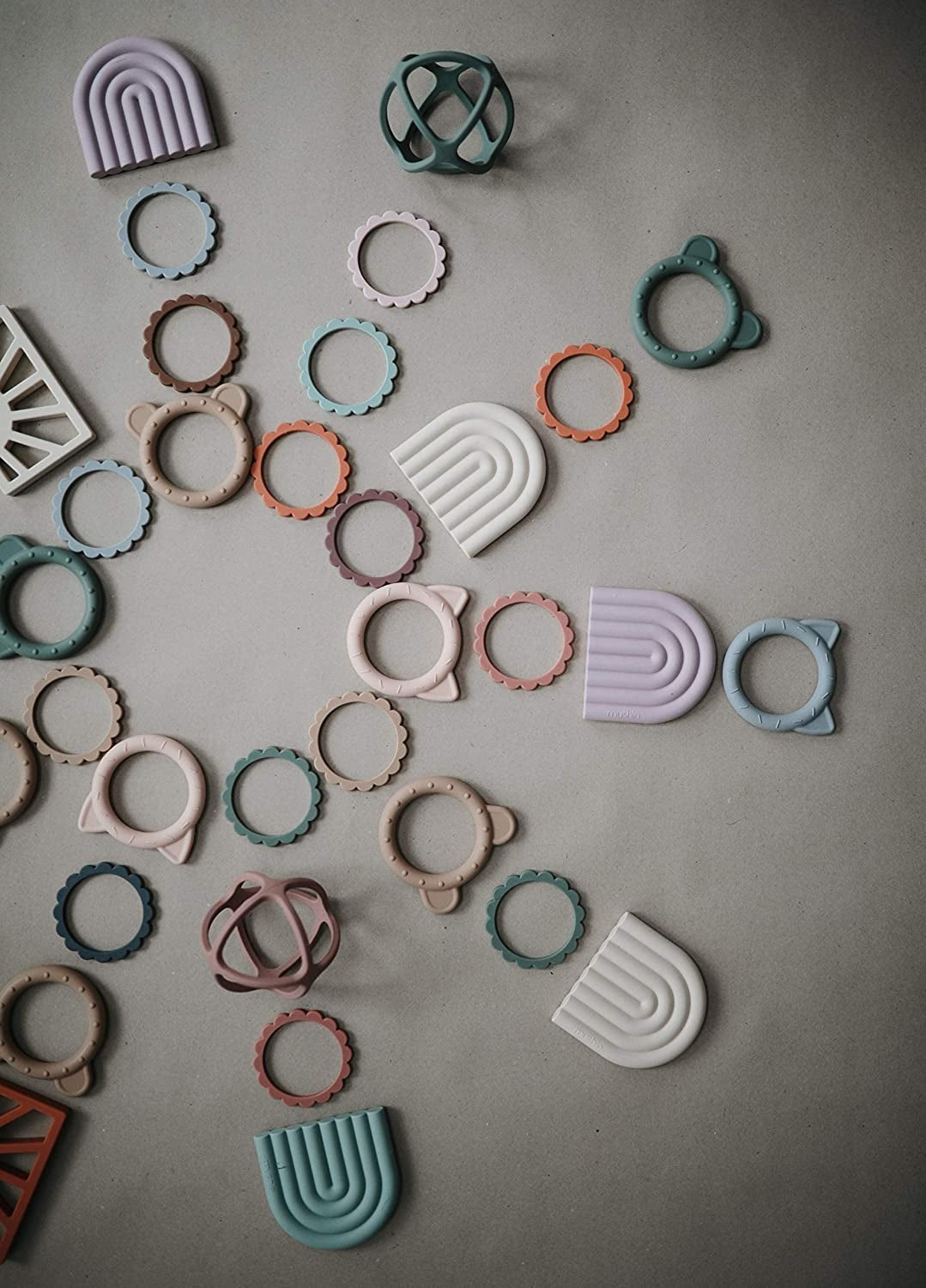 Mushie Silicone Ball Teether (5 Colours) - Pupsik Singapore