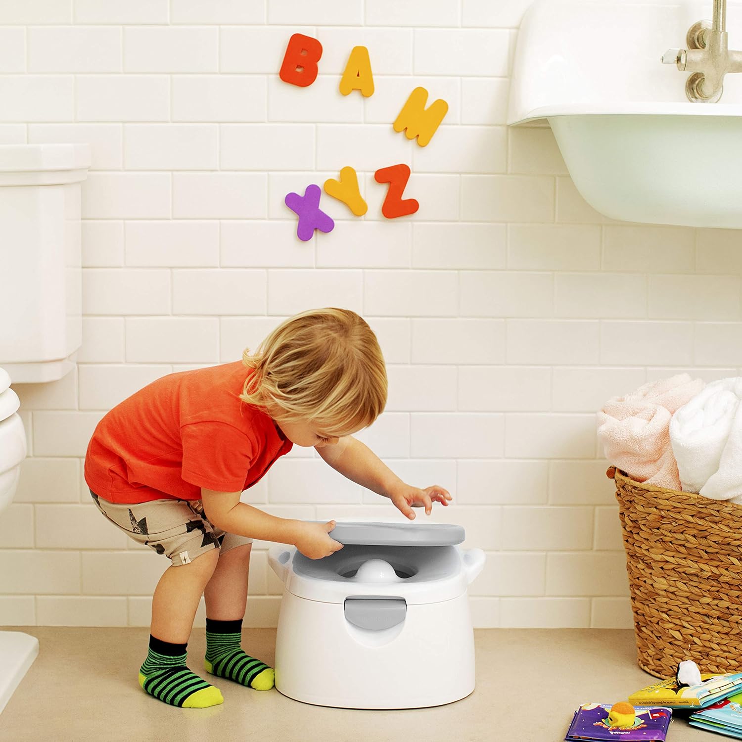 Munchkin Arm & Hammer™ Multistage™ 3-in-1 Potty