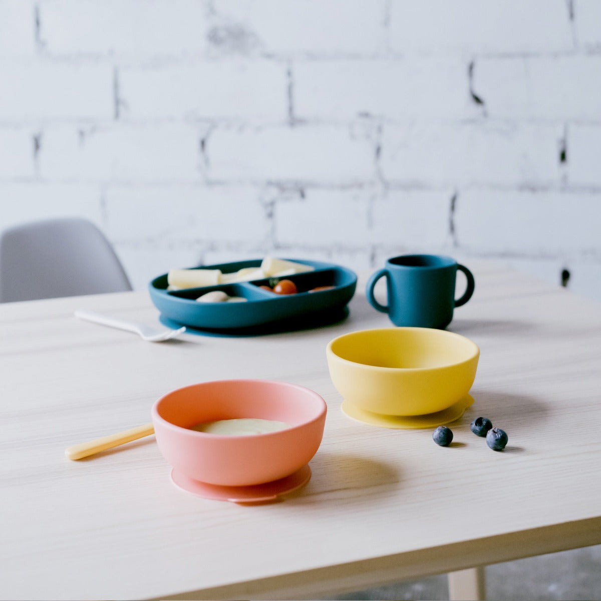 EKOBO Silicone Suction Bowl Set, 10oz (2 Pk) (2 Colours) - Pupsik Singapore