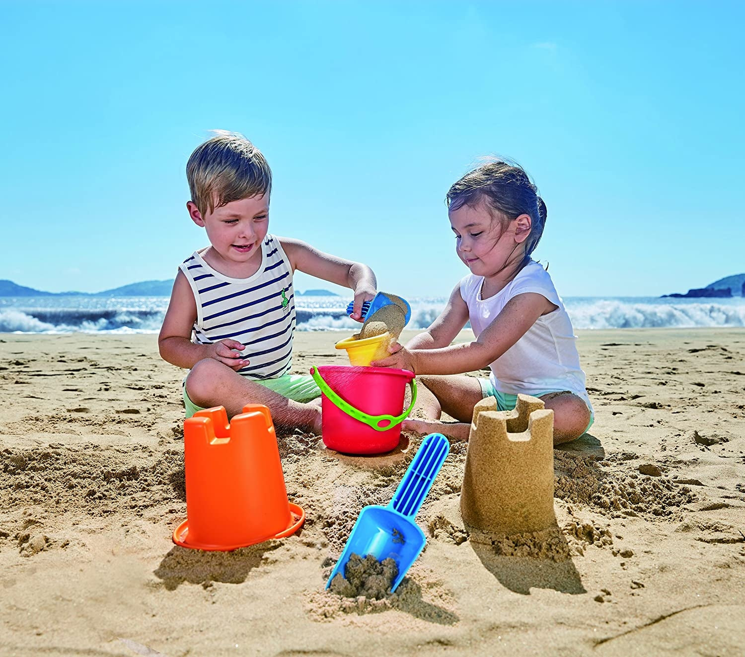 Hape 5-in-1 Beach Set