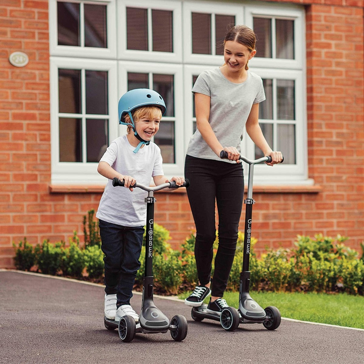 Globber Ultimum Height-Adjustable Foldable Scooter (4 Colours) - Pupsik Singapore