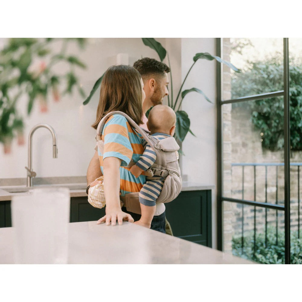 Ergobaby Omni Classic Mesh Baby Carrier (2 Colors)