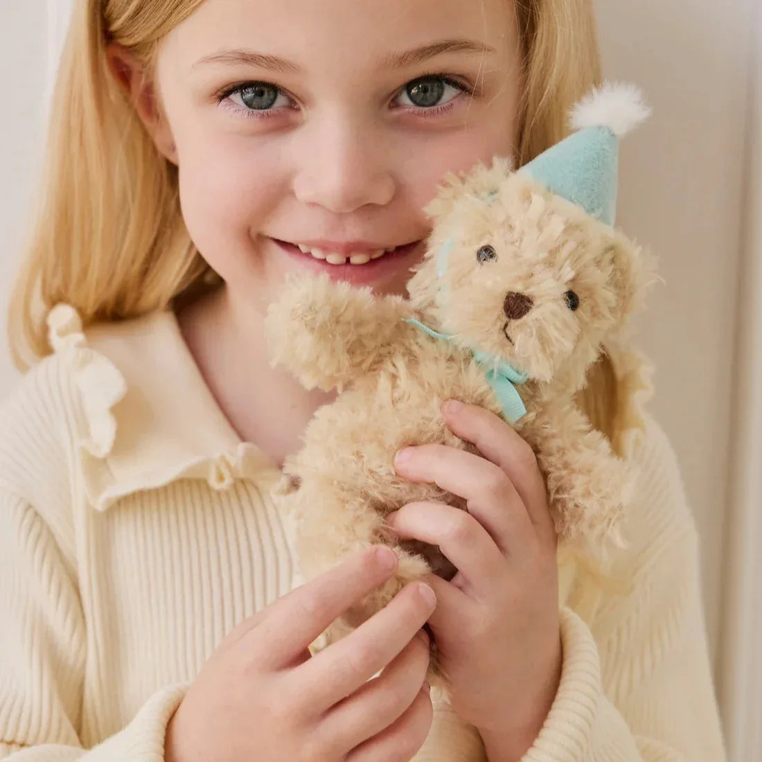 Snuggle Bunnies Birthday Arthur Keyring (2 Designs)