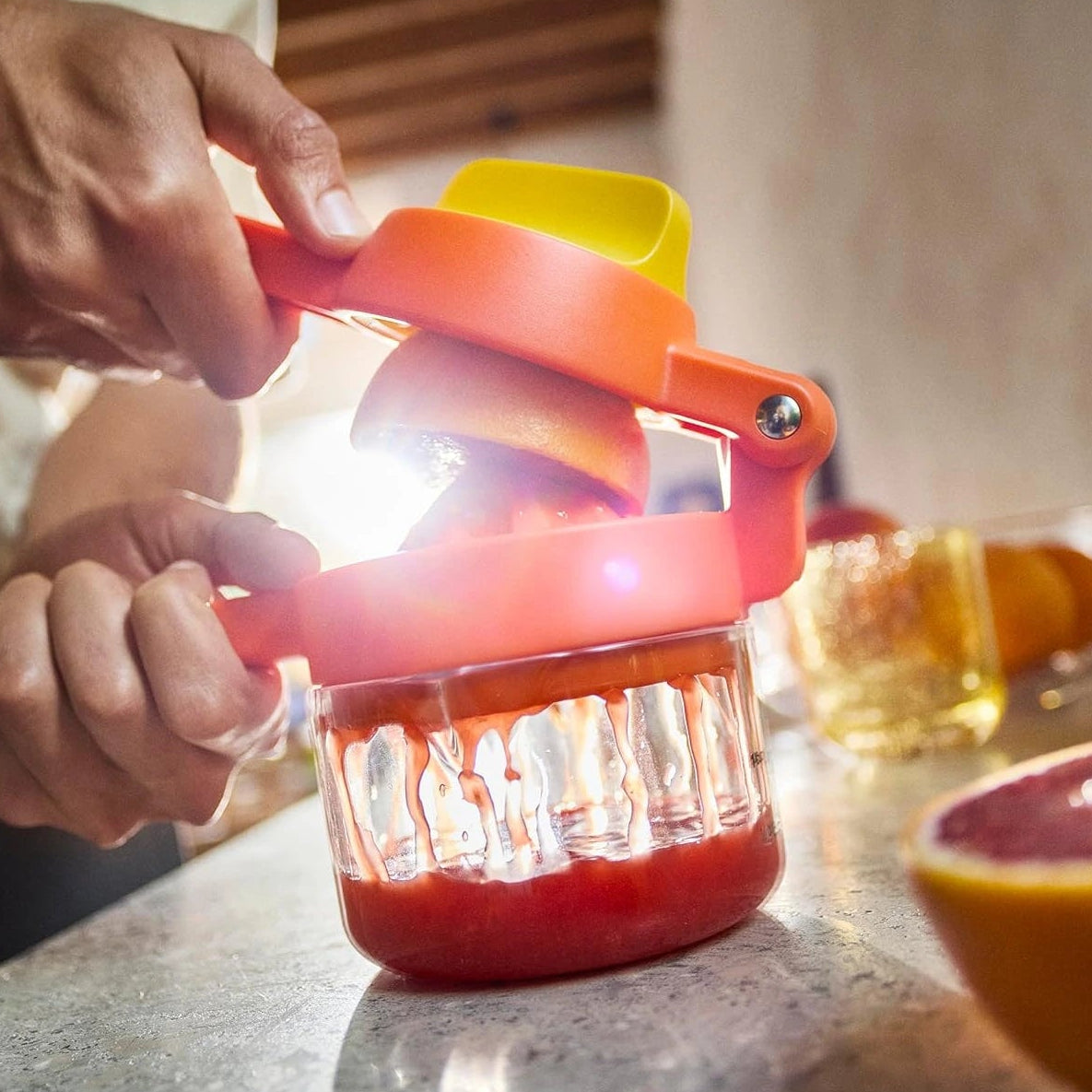 Joseph Joseph JuiceMax Dual-Action Citrus Press (2 Types)