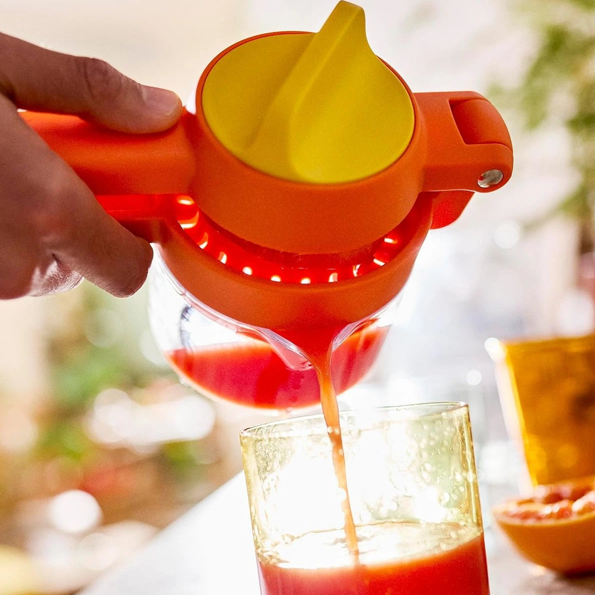 Joseph Joseph JuiceMax Dual-Action Citrus Press (2 Types)
