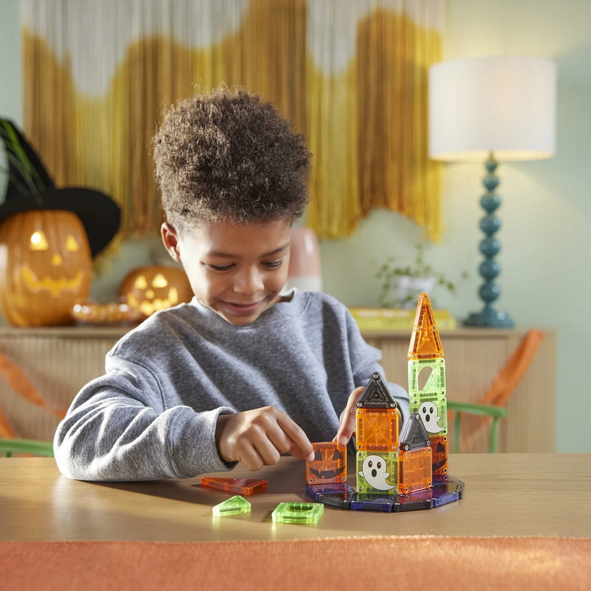 Magna-Tiles microMAGS Spooky Travel Set, 24pcs - Pupsik Singapore