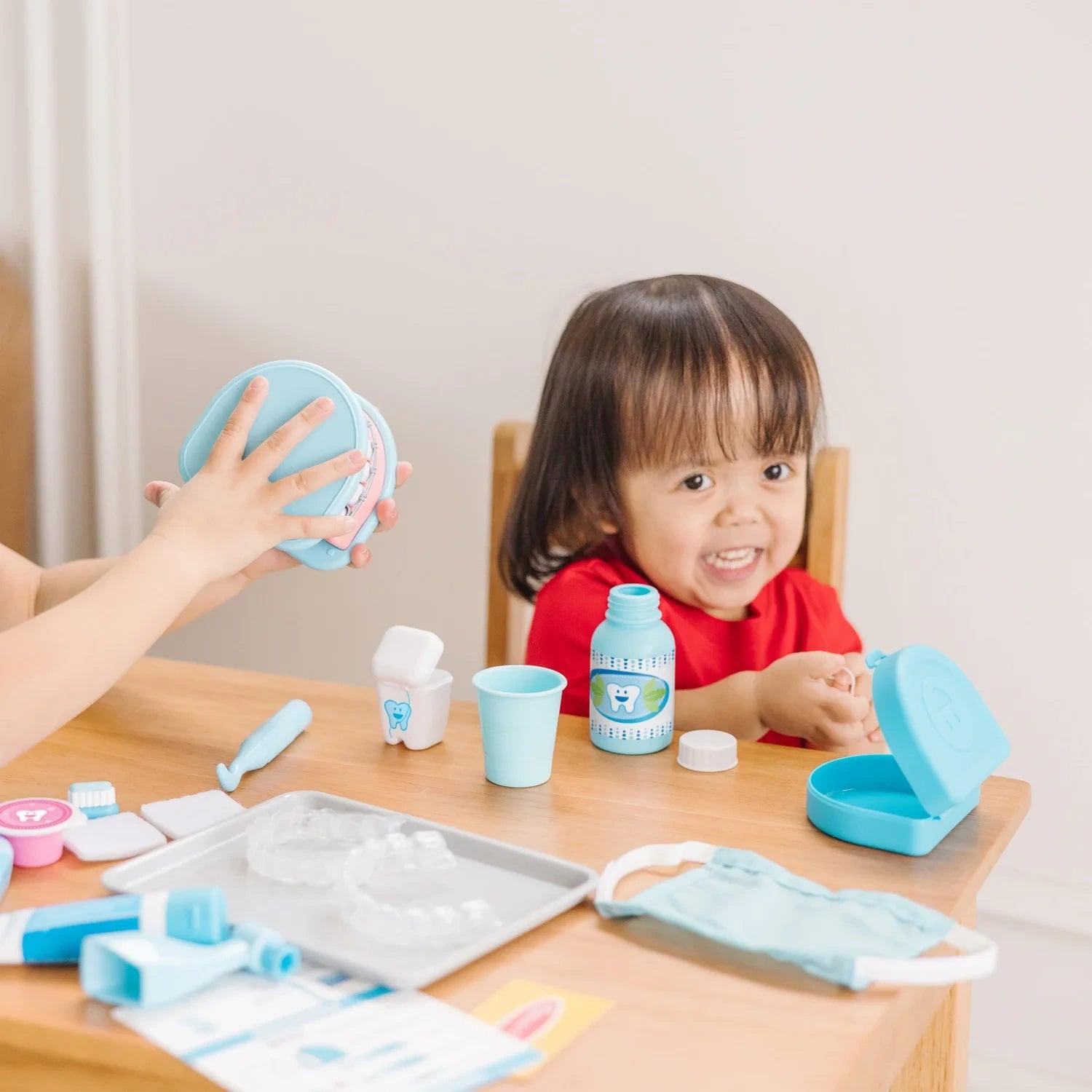 Melissa & Doug Super Smile Dentist Pretend Play Set - Pupsik Singapore