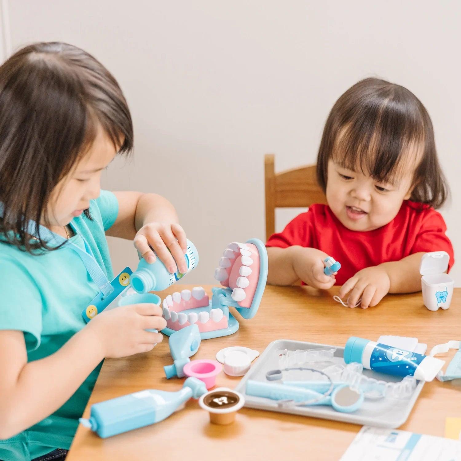 Melissa & Doug Super Smile Dentist Pretend Play Set - Pupsik Singapore