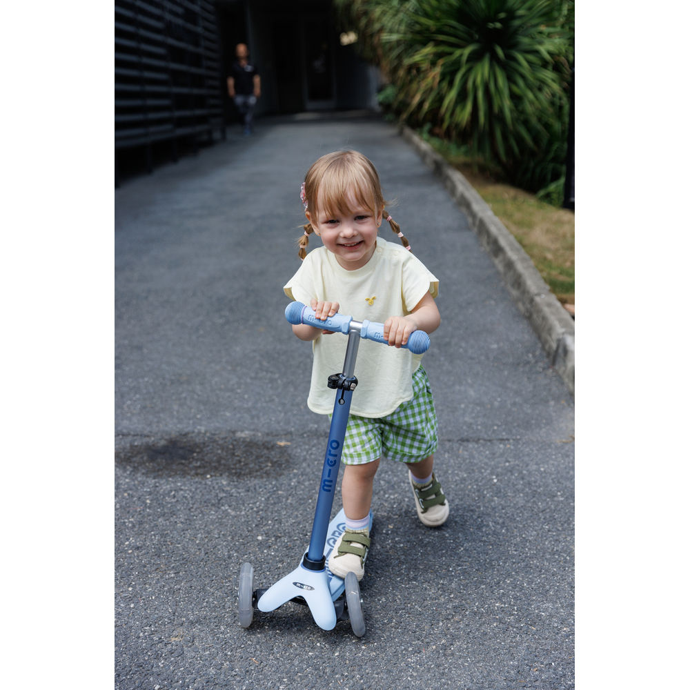 Micro Mini Deluxe Rock & Go LED Rocking Scooter (4 Colors)