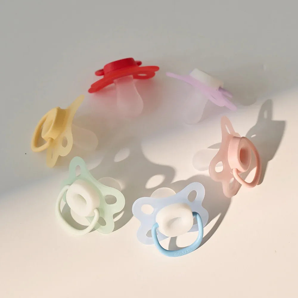 Moyuum Soft Wing Pacifier (6 Types) - Pupsik Singapore