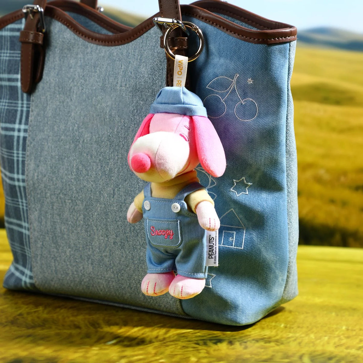 Peanuts x VIPO Snoopy Plush Keychain Blind Box, 1pk (Denim Series)