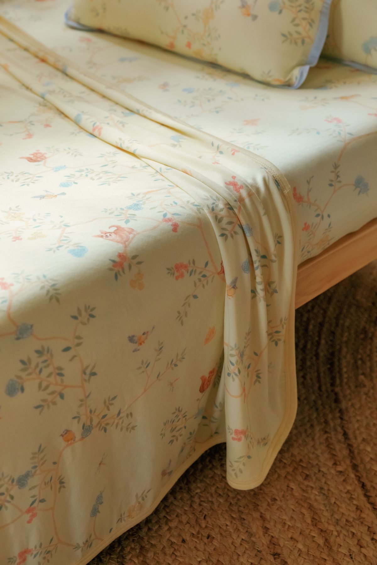 House of Holly Luxe Bamboo Blanket +  Free pillowcase for M size pillows (23 Designs) - Pupsik Singapore