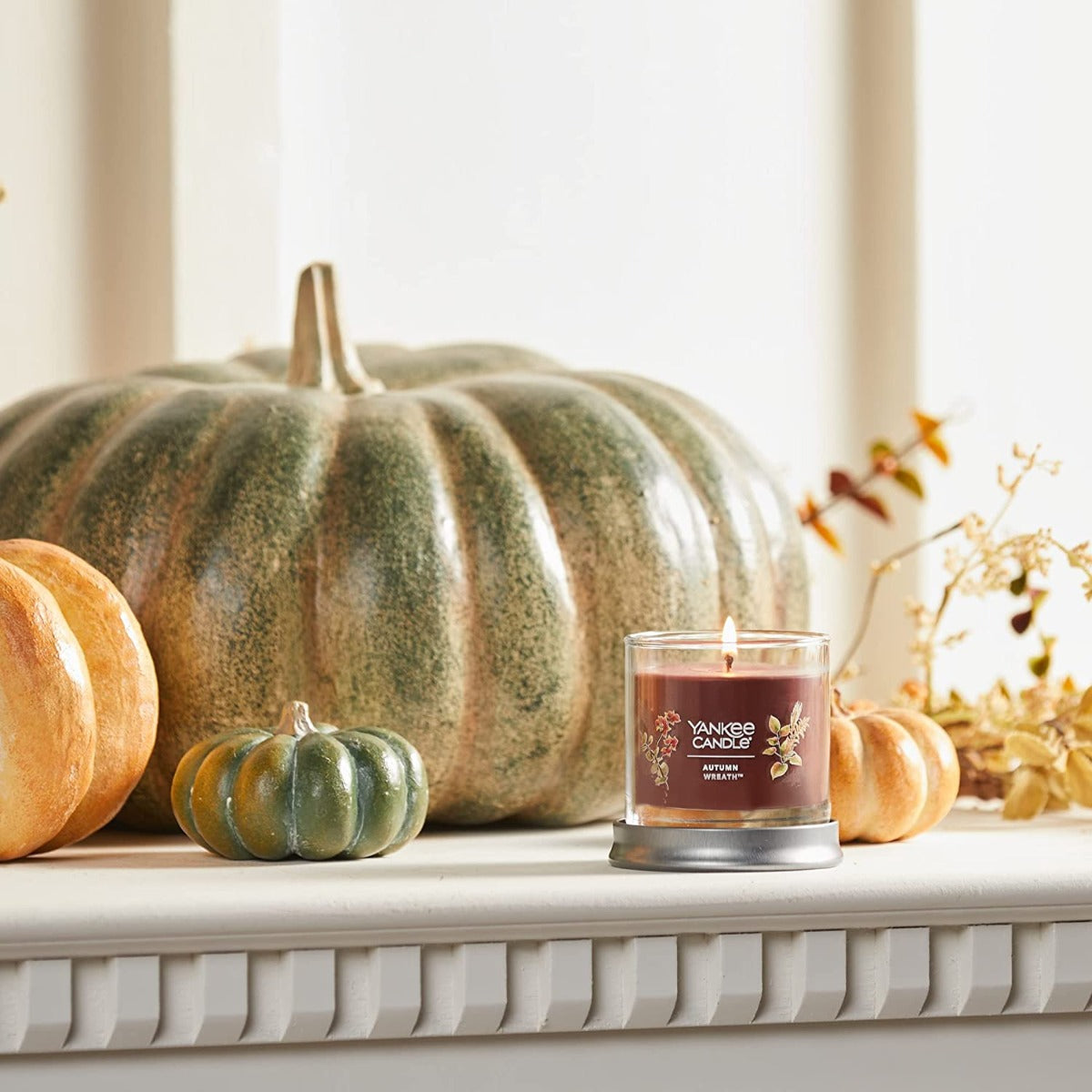 Yankee Candle Signature Small Tumbler Candle, 1- Wick (4.3oz) - Autumn Wreath